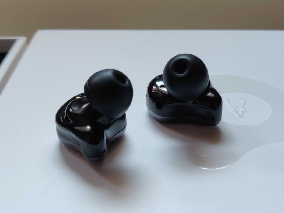 Sabbat E12 - Auscultadores inEAR