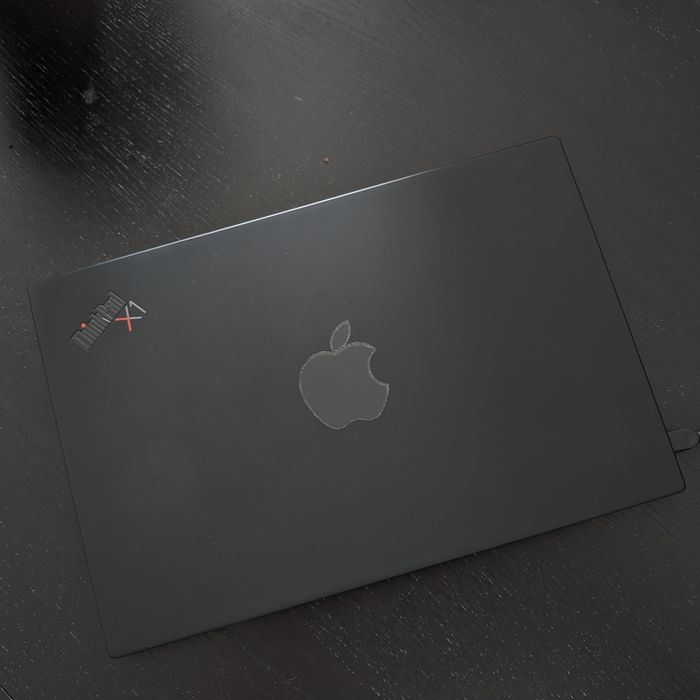 Lenovo ThinkPad X1 Carbon (16GB)(Gen 8)