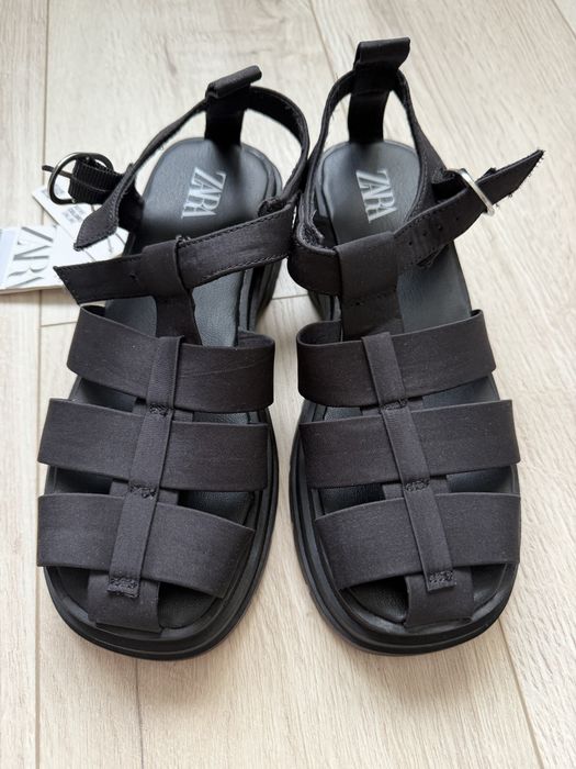 Босоніжки ZARA нові