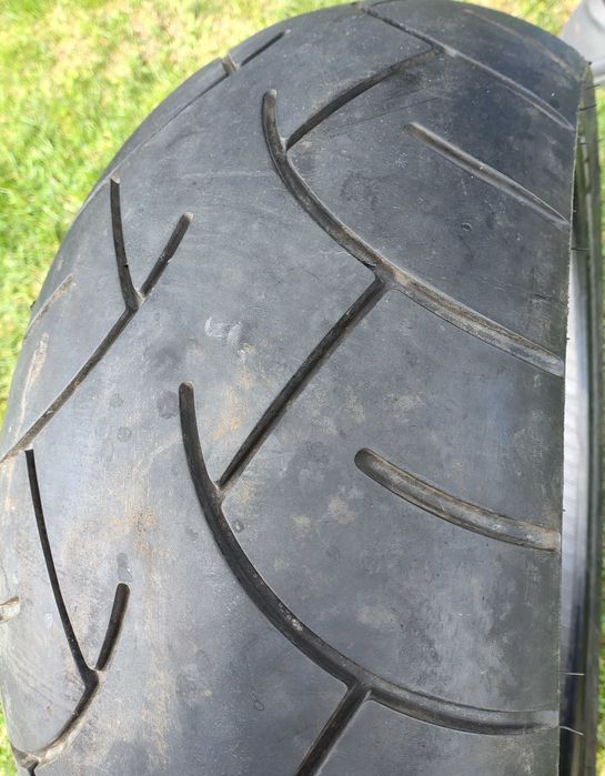 Opona Metzeler 260/40V R18