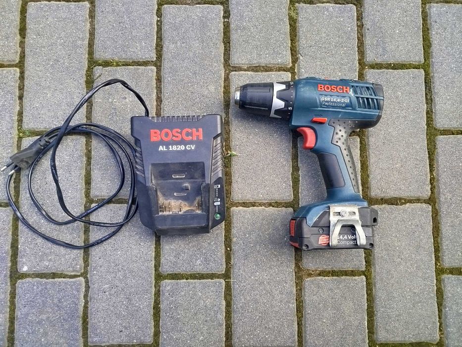 Wkrętarko-wiertarka Bosch GSR 14,4-2-LI Professional, uszkodzona
