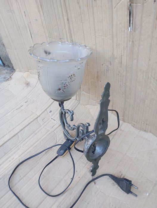 Продам бра  б/у  в робочем  состояние, смотрите