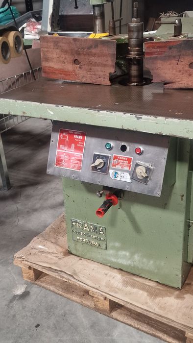 Tupia frama com alimentador maquinas de carpintaria