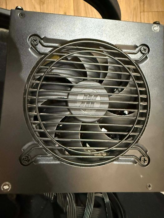 Sprzedam zasilacz SilentiumPC Supremo FM2 650W 80 Plus Gold