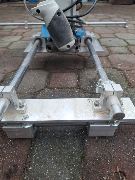 Planer frezarka do drewna na prowadnocach