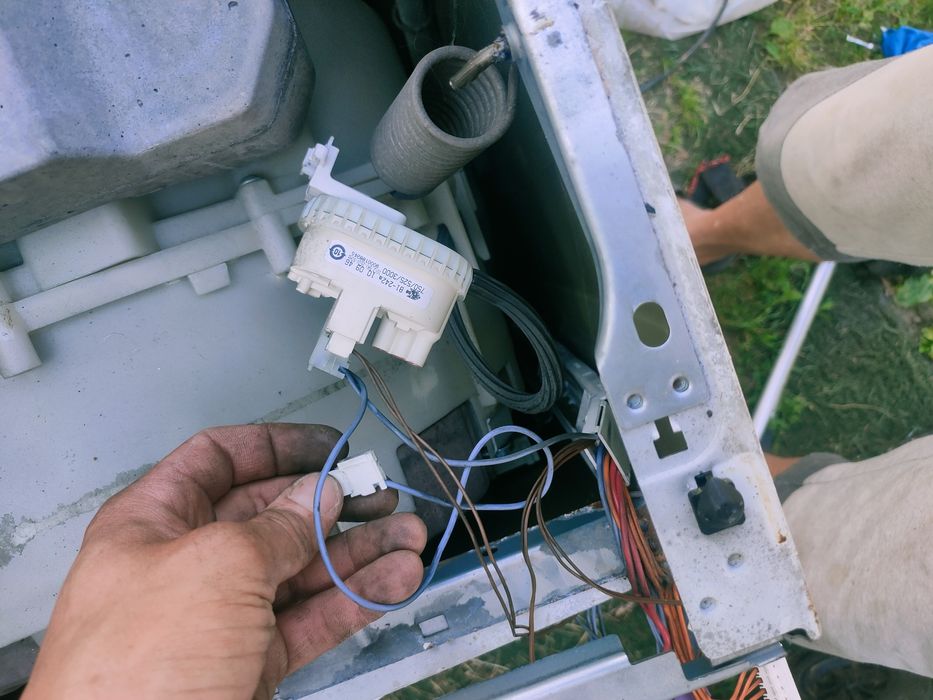 Пральна машина Bosch WLF 16261 OE. По запчастинах.