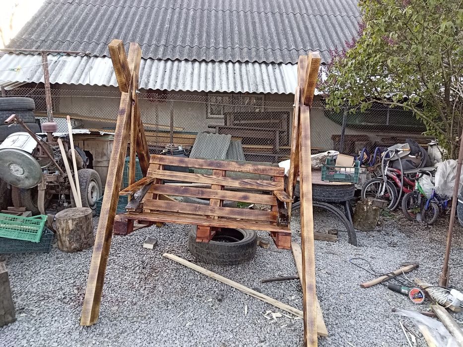 Продам качелю садову
