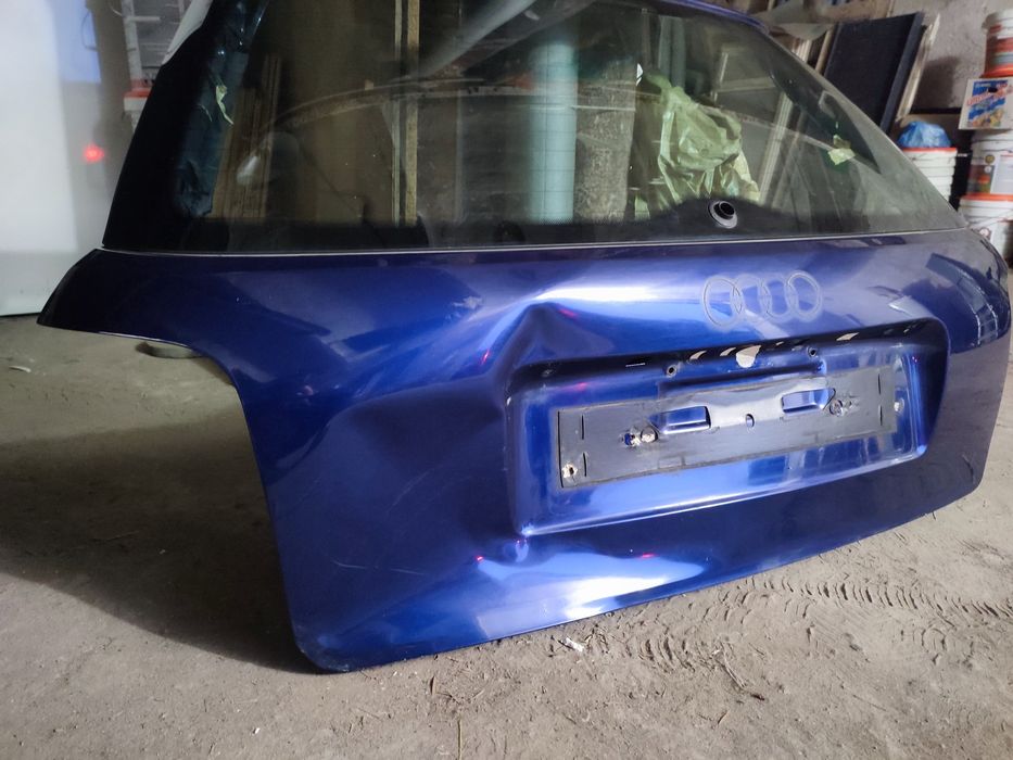 Klapa tylna tył Audi a4 B5