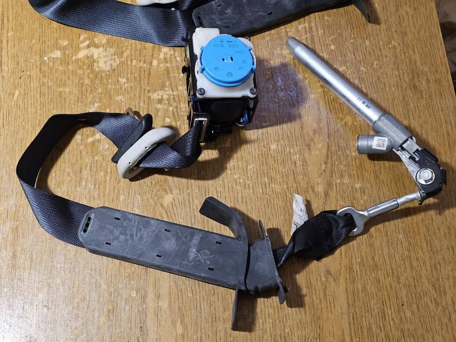 Сработавшие  ремни безопасности NISSAN ROGUE T32, X-TRAIL