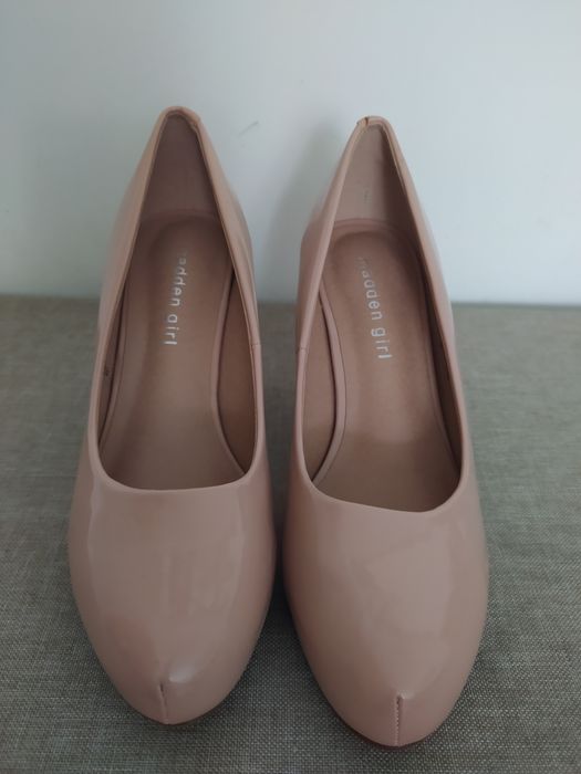 Buty damskie beżowe szpilki na 7,5 - 38