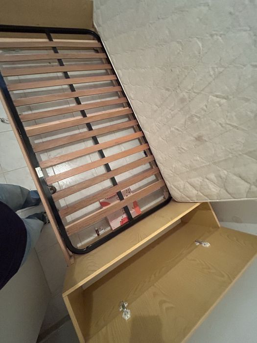 Cama de solteiro