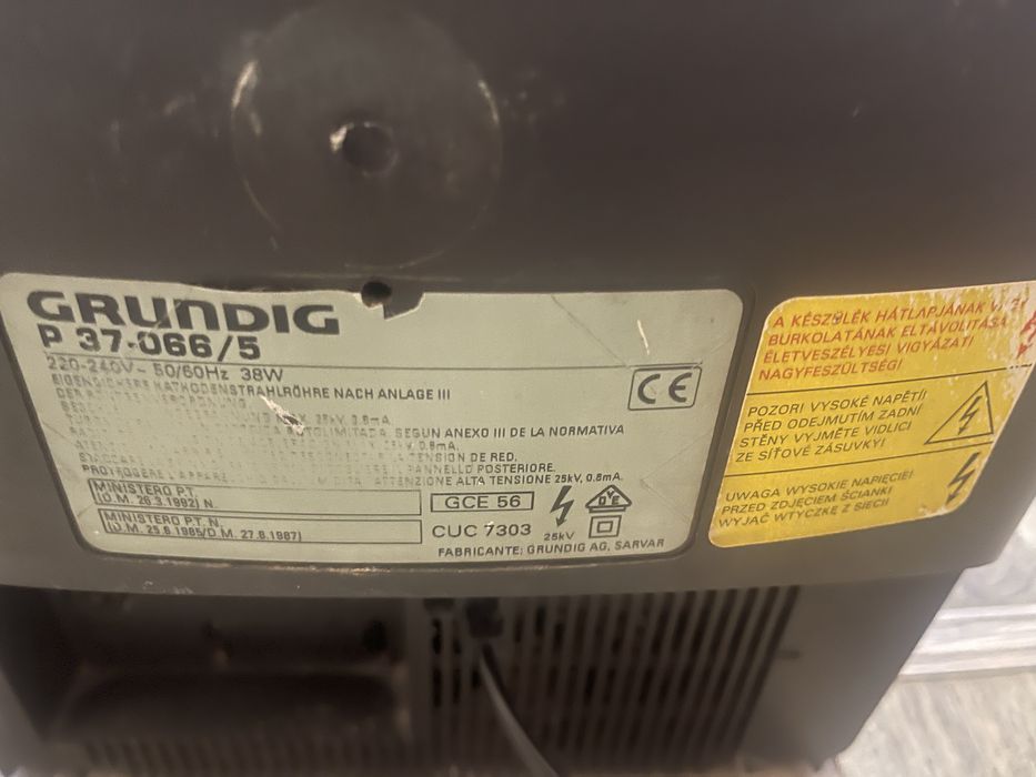 Телевизор Grundig