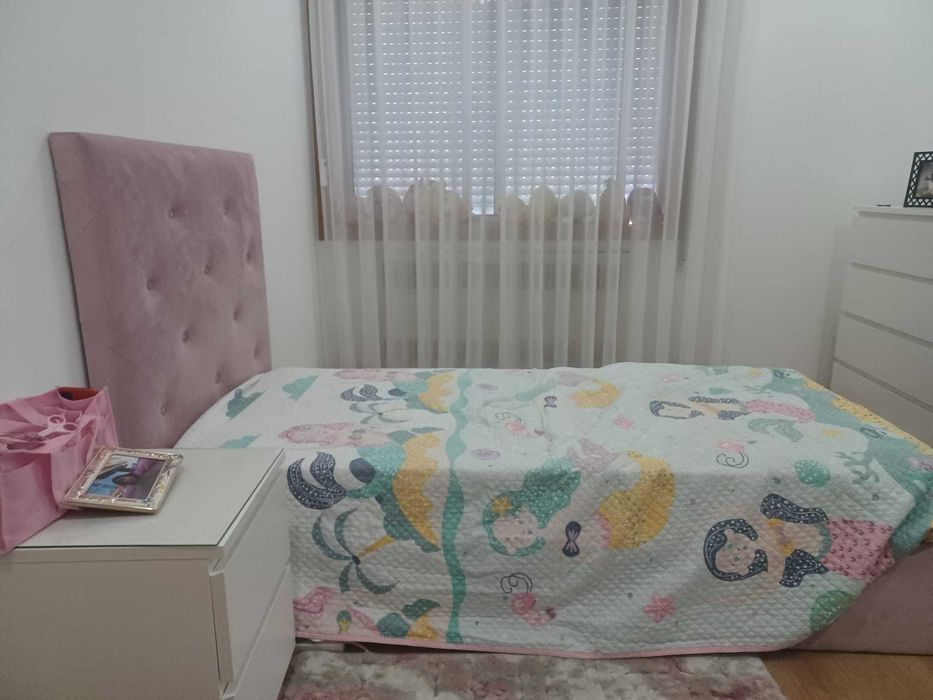 Cama de solteiro ( colchão)