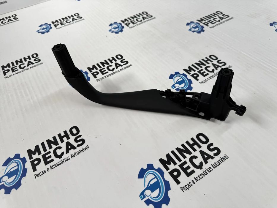 Puxador Traseiro Direito BMW Série 5 (G30/G31/G38/F90) Preto