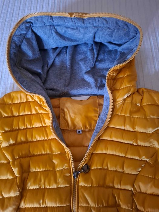 Blusão / Casaco Acolchoado com Capuz XL ( Mulher )