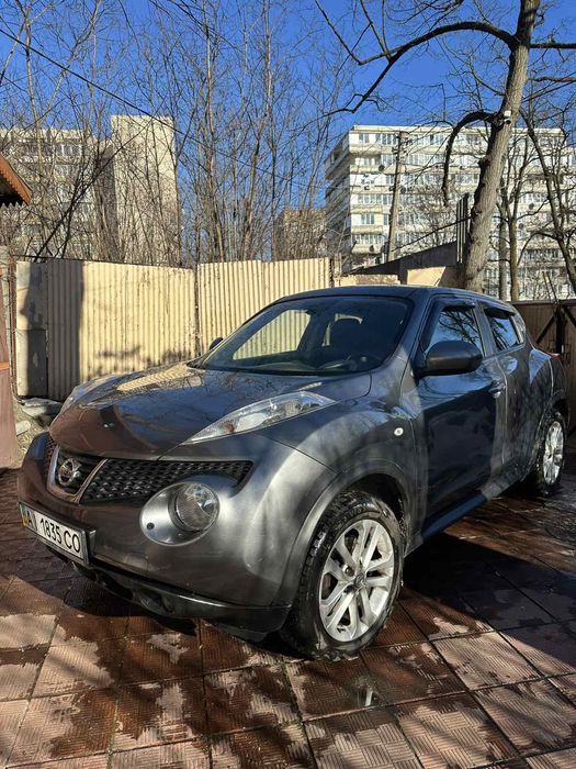 Продам автомобіль Ніса Жук