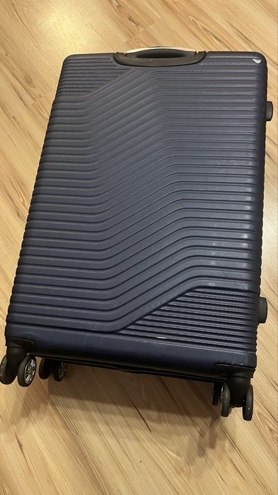 Walizka na kółkach abs