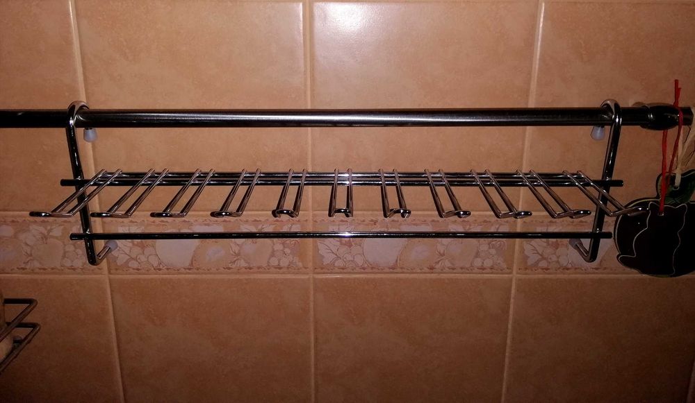 Підвісна полиця тримач для бокалів