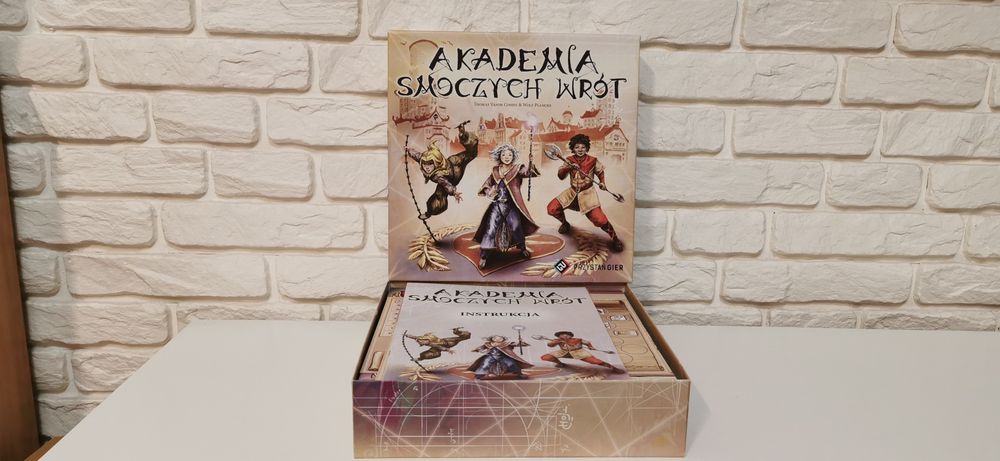 Gra planszowa Akademia Smoczych Wrót