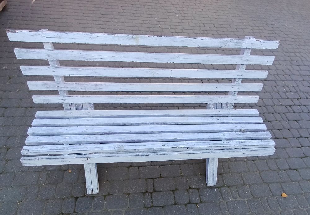 Ławki i stół ogrodowy