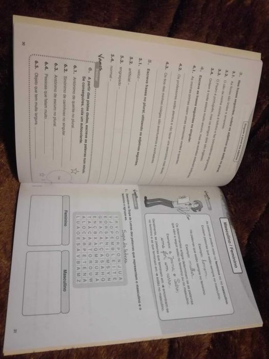 2 Livros escolares práticos