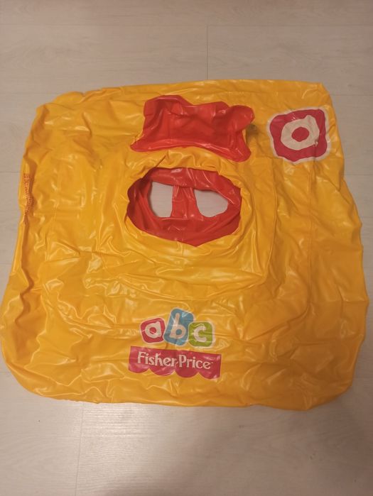 Koło do pływania dla niemowlaka