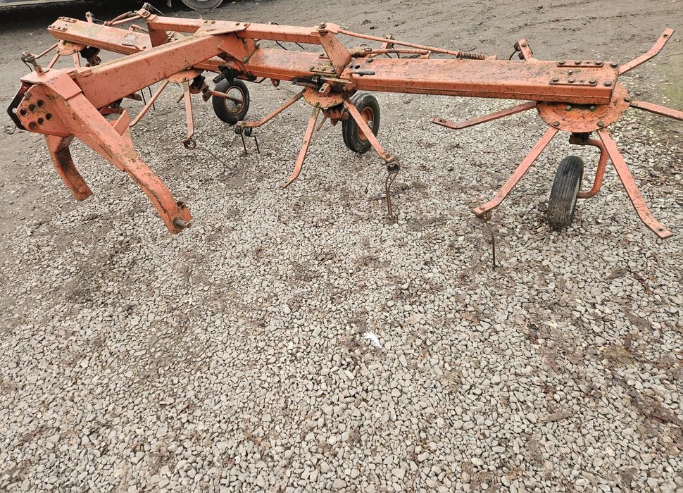 Przetrząsarka karuzelowa do Siana Fella TH520 (Pająk, Rozbijak, Claas)