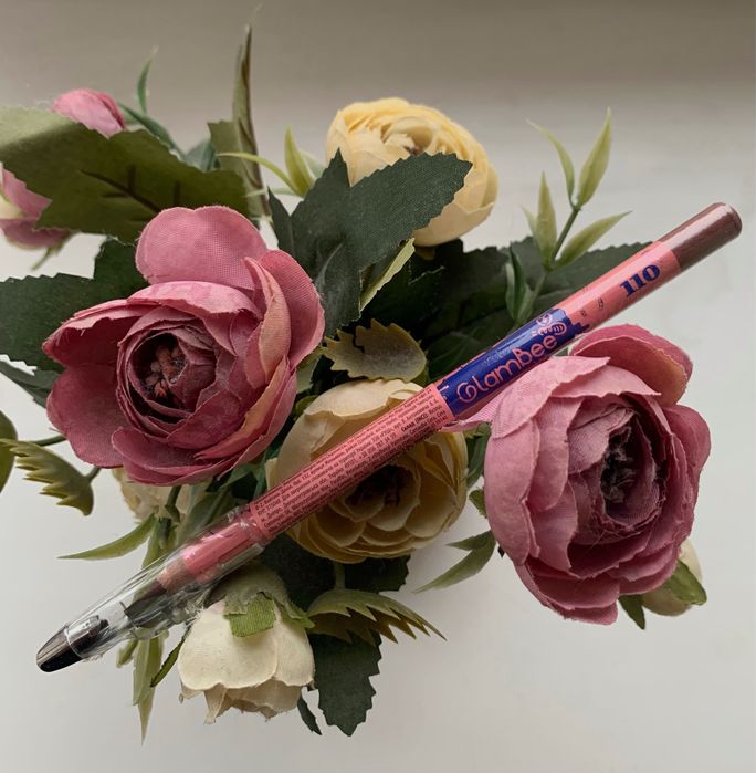 Олівець для губ glambee 110