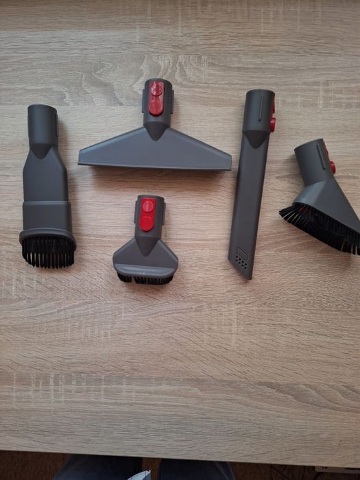 Zestaw pięciu szczotek kompatybilnych odkurzacz dyson