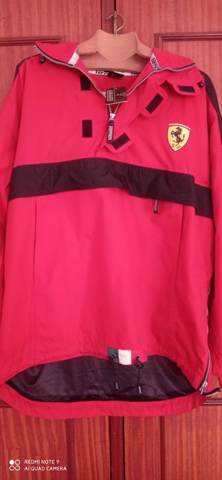 camisola impermeável Ferrari