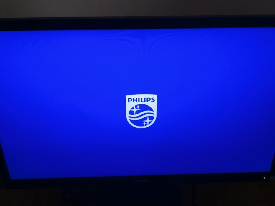 Vendo monitor philips 221B8L de  21" tilt vertical