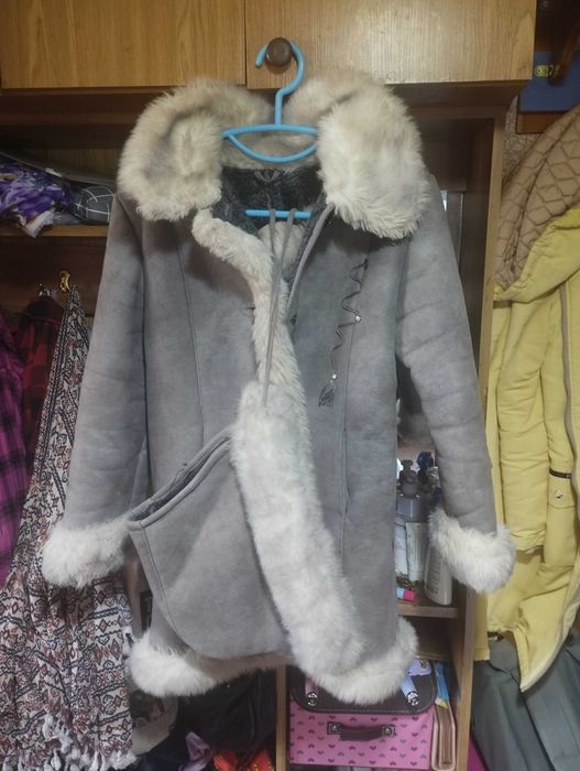 Дитяча дублянка з шапкою у комплекті. Стан ідеальний