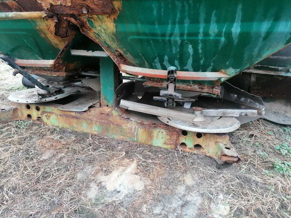 Розкидач добрив Amazone ZAM-1200