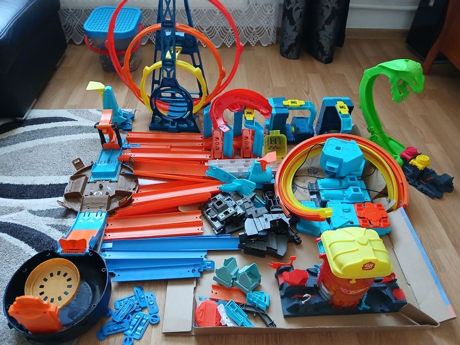 Hot wheels, tor, wyrzutnia, 7 zestawów, booster, mega