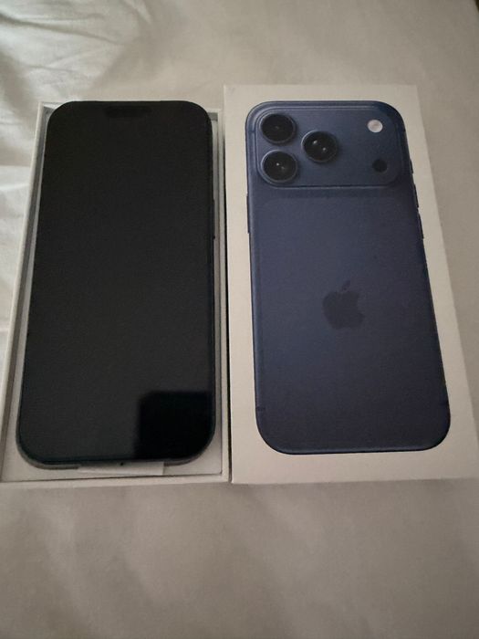 Iphone 17 Pro Blue