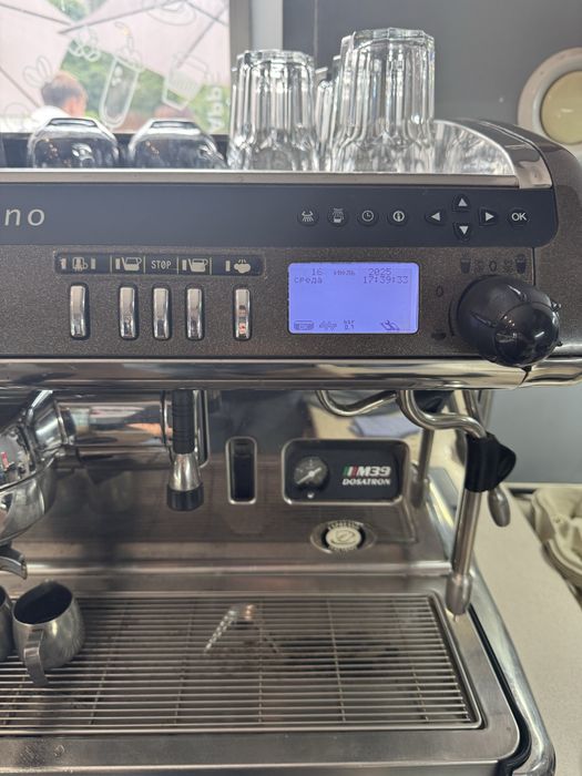 Продам Італійський професійний кавоапарат LaCimbali M39Dosatron