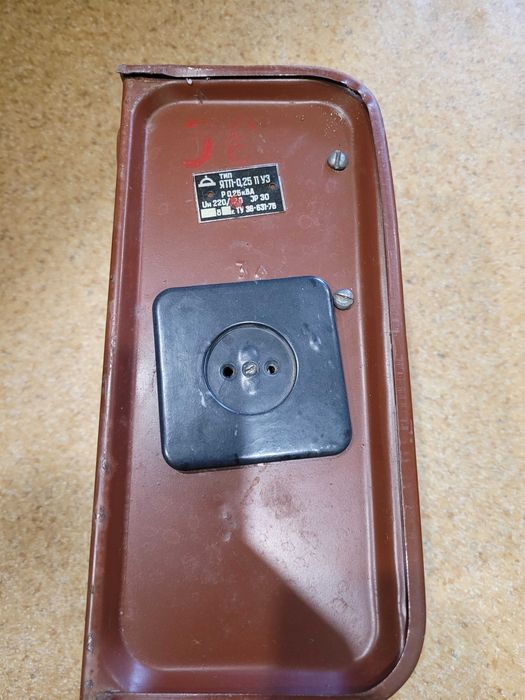 Трансформатор радянський понижуючий