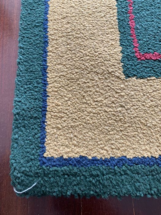 Selling 2 carpets with identical patterns424680902005237763