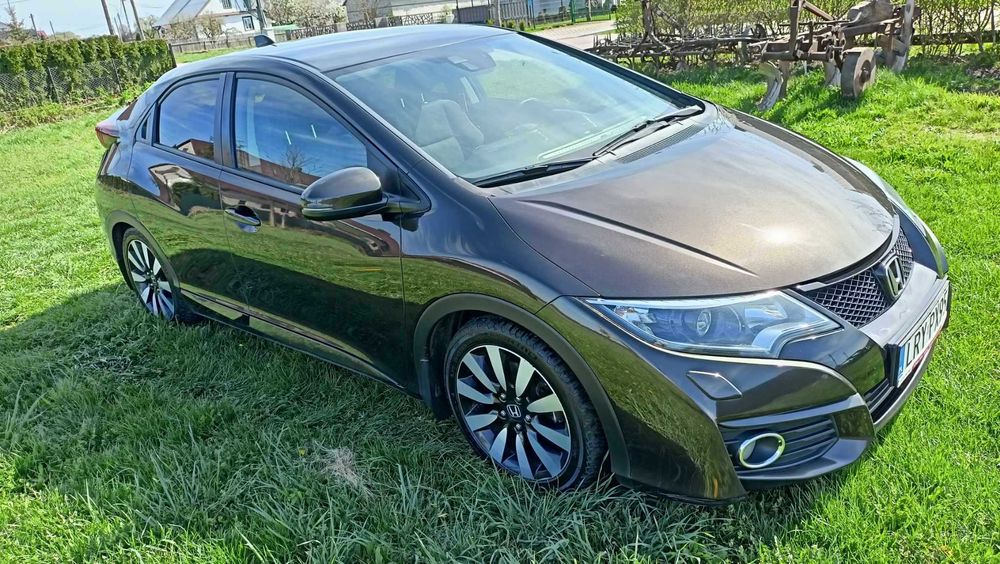 Honda Civic ix 1,8 5DR elegance connect