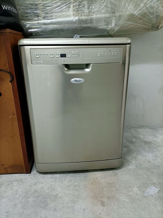 Máquina Lavar Loiça - Whirlpool  ADP 6920 IX