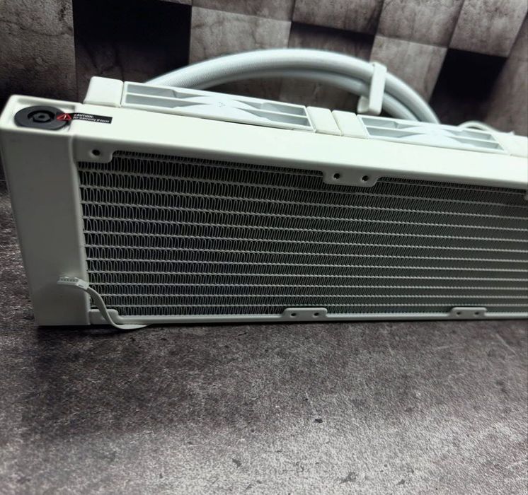 Водяное охолодление Deepcool LS 720