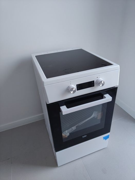 Kuchnia Beko FSM59300WDS -indukcja/ piekarnik