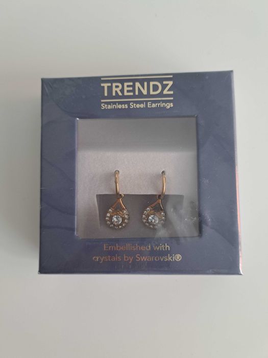 Nowe Kolczyki z kryształkami Swarowskiego Trendz w kolorze złotym