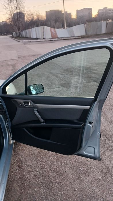 Продам  пежо 407