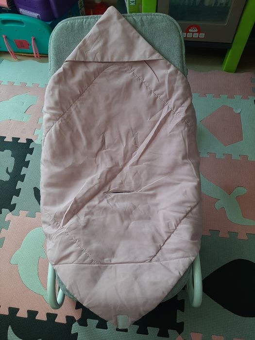 Leżaczek , bujaczek