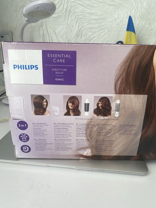 Фен-щітка PHILIPS EssentialCare HP8662/00 800W (майже нова)