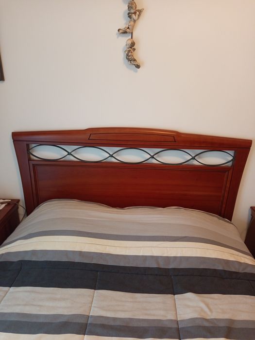 Mobília quarto em mogno