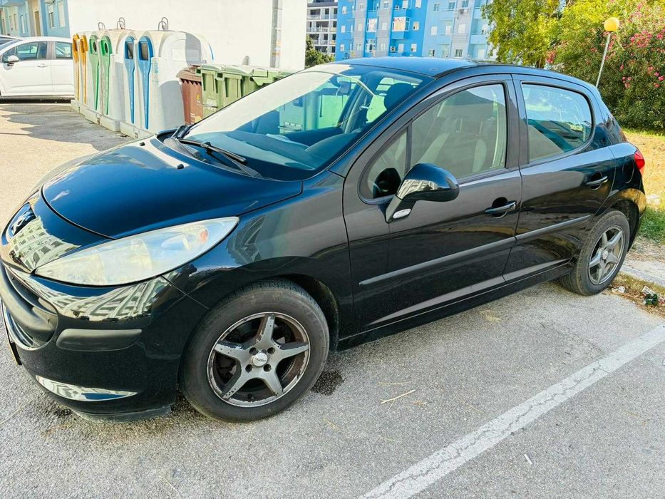 Veículo extremamente conservado