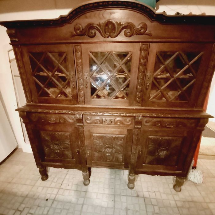 Movel madeira maciça em castanho