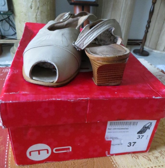 Sapatos Abertos atràs aperta c/ fivela, Pele Nº 37